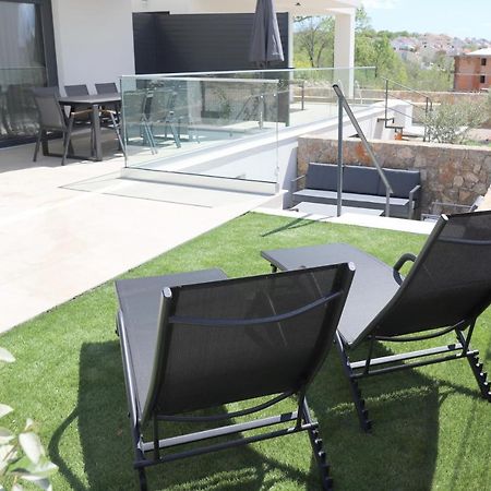 Brand New Apartment With Private Pool Njivice Exterior foto