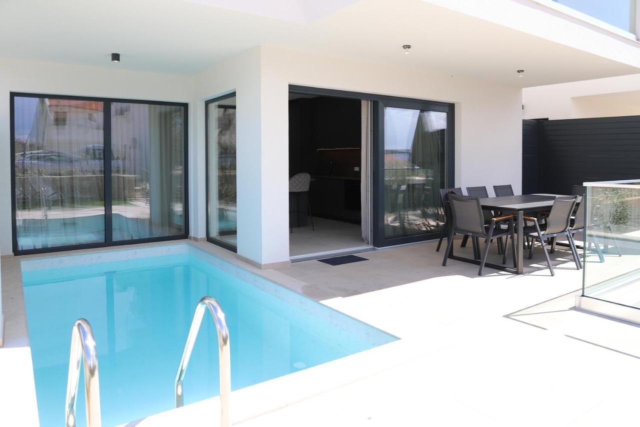 Brand New Apartment With Private Pool Njivice Exterior foto